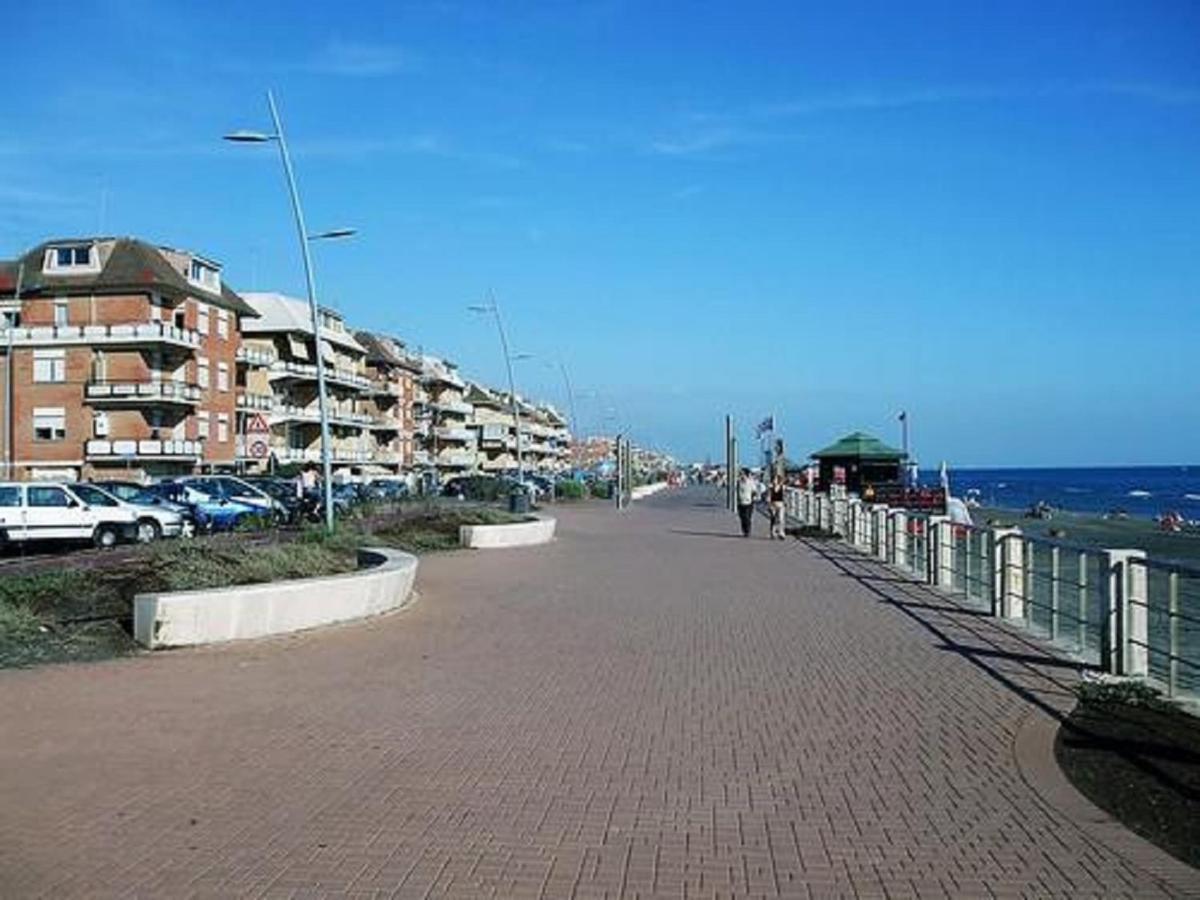 Blue Marine Di Ostia Hotell Eksteriør bilde